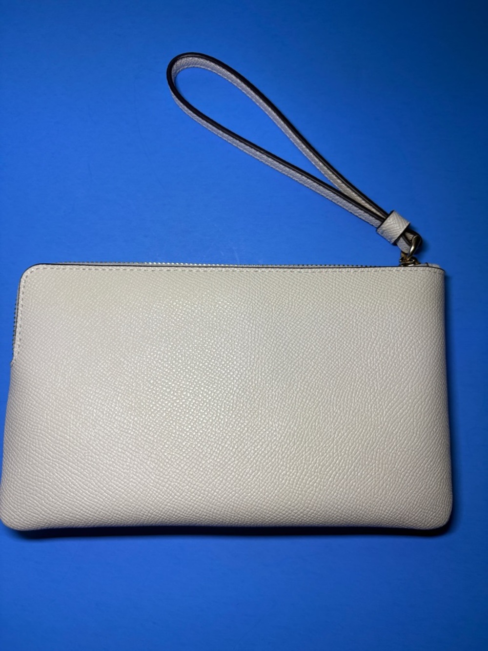 NWT Coach Off White Large Leather Zip Wristlet with Logo - Picture 3 of 5